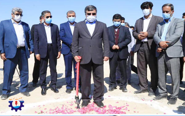 کلنگ افتتاح همتی، در خمیر به زمین زده شد