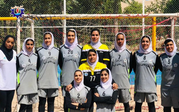 جام قهرمانی به آذرخش رسید