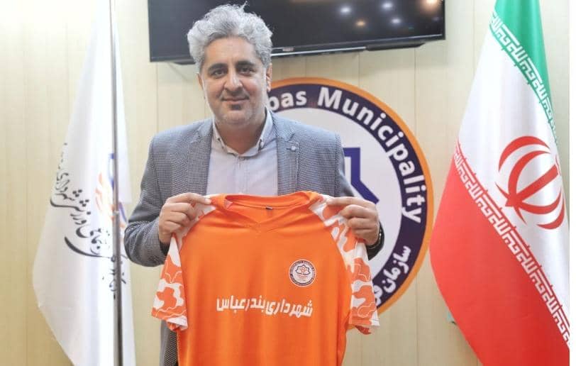 خانه تکانی نادر پیش از آغاز سال جدید/شهرداری زیر و رو شد