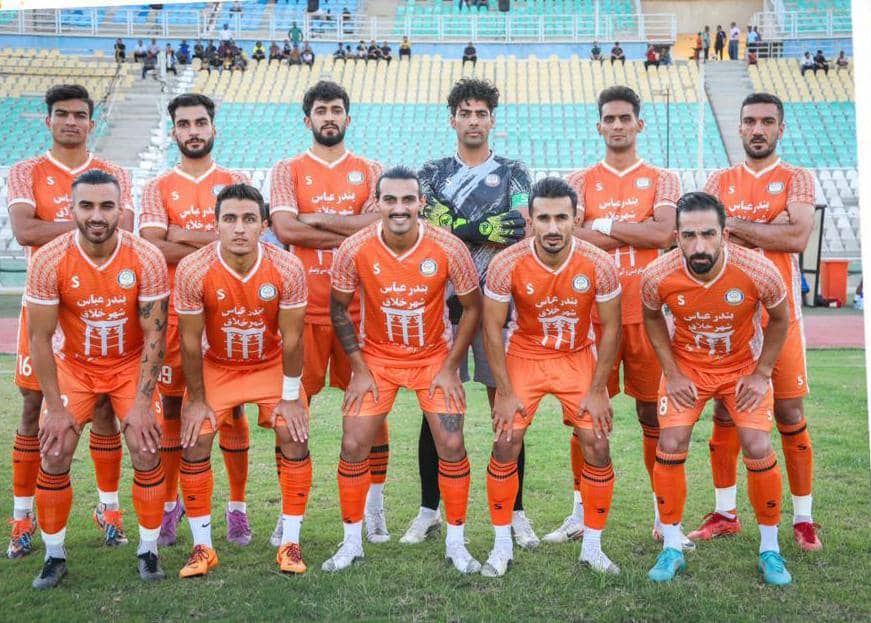 شکست نارنجی پوشان در کویر ایران