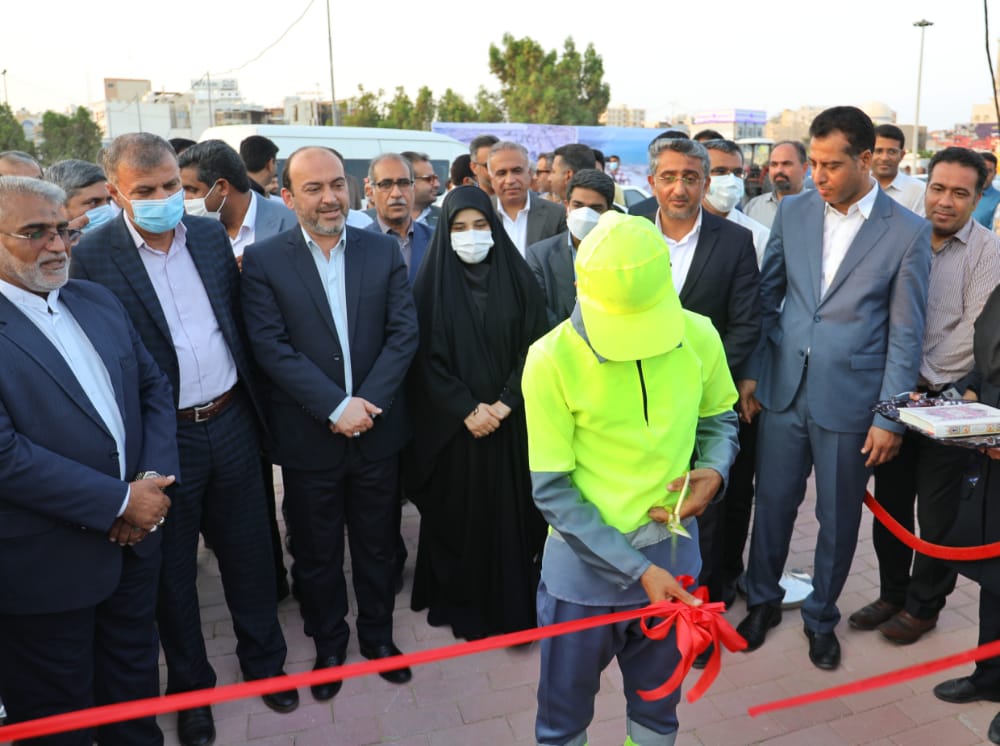 بهره برداری از ۱۲ پروژه شهرداری بندرعباس با اعتبار ۷۲۰ میلیارد ریال به مناسبت هفته دولت