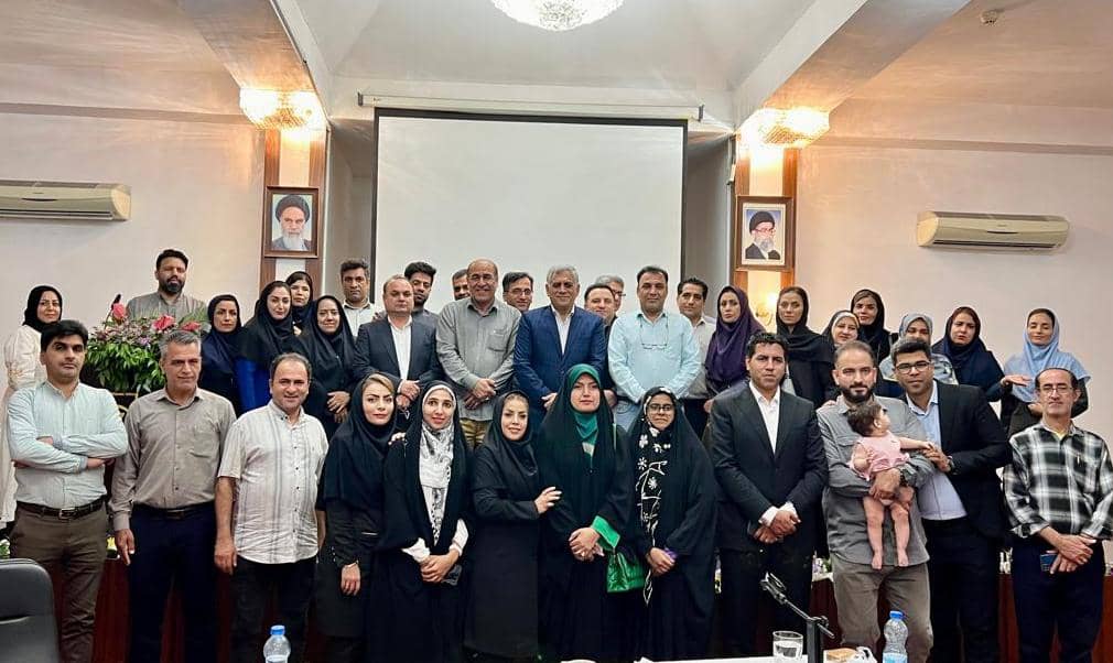 هرمزگانی ها در هر مسئولیتی در دولتها سرآمد بوده اند/تعامل با دنیا با سه اصل حکمت، عزت و مصلحت