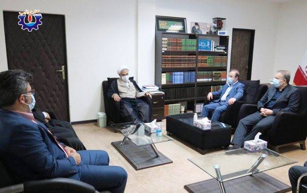دیدار مدیرعامل شرکت فولاد هرمزگان با نماینده ولی فقیه در استان هرمزگان